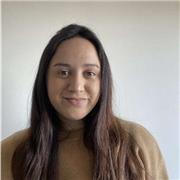 Hola! Soy estudiante de traductorado publico en inglés y doy clases particulares on line. :)